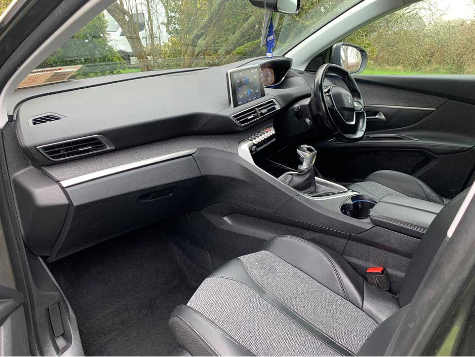 2019 Peugeot 5008 1.5 ALLURE BLUE HDI 130HP S/S 5DR €18,995