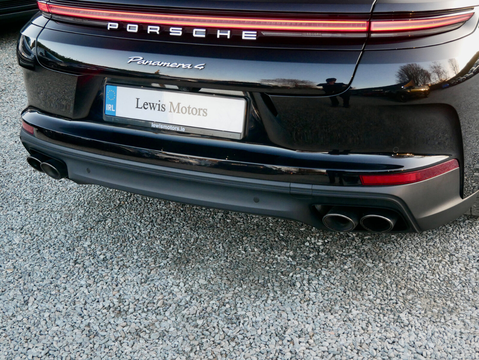 2024 Porsche Panamera - image 11