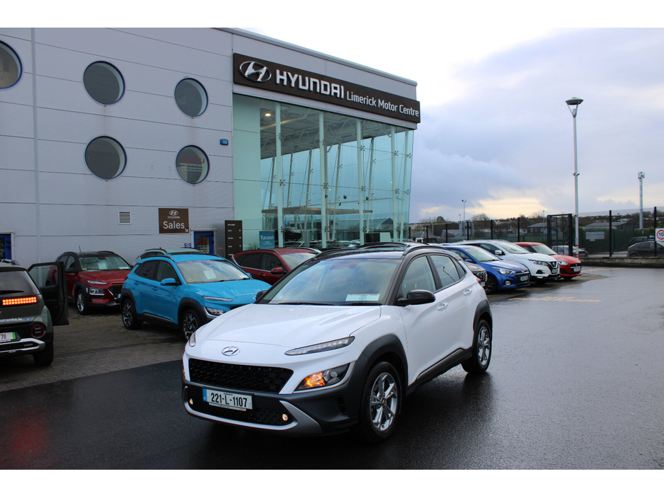 2022 Hyundai Kona 1.0 T-GDI Executive Two Tone Roof €22,950