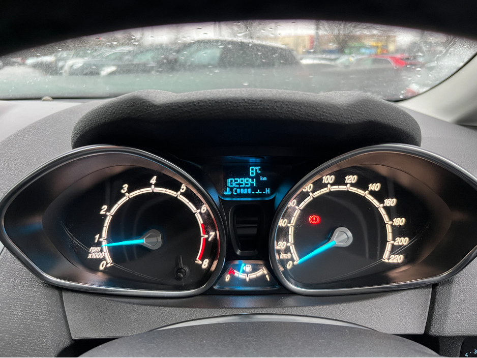 2015 Ford Fiesta ZETEC 1.2 PETROL €8,950