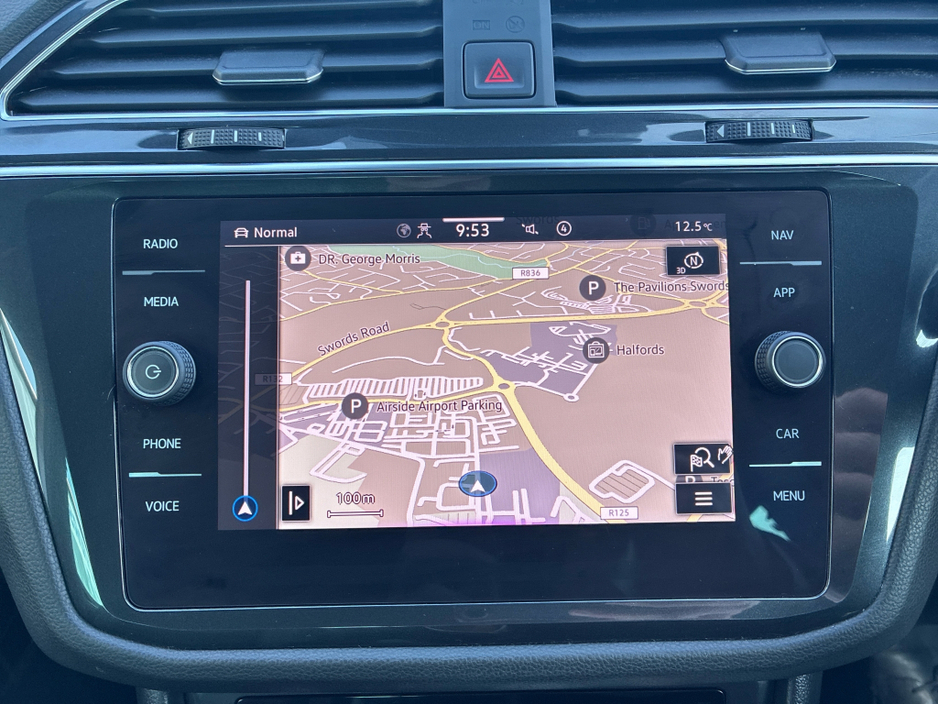 2023 Volkswagen Tiguan - image 18