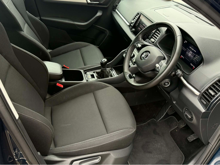 2023 Skoda Karoq - image 9