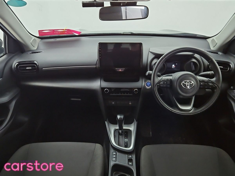 2021 Toyota Yaris Cross - image 11