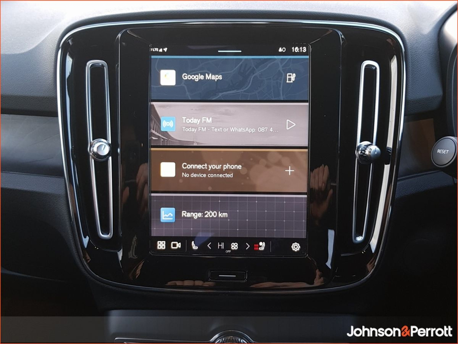 2023 Volvo XC40 BEV 231hp Ultimate (Two Year Volvo Selekt Warranty) €36,900