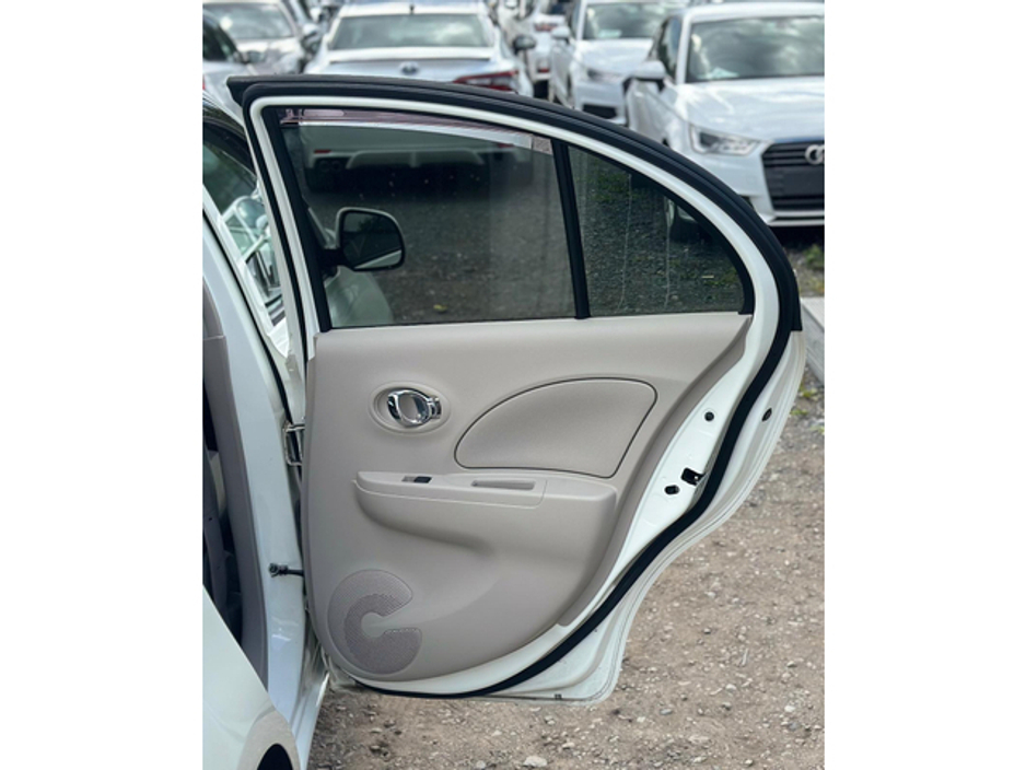 2015 Nissan March - image 7