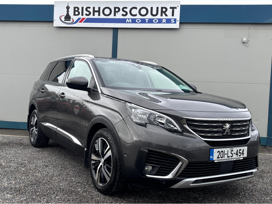 2020 Peugeot 5008 - image 2