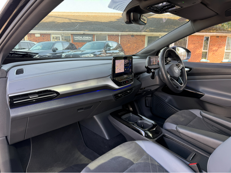 2023 Volkswagen ID.4 - image 26