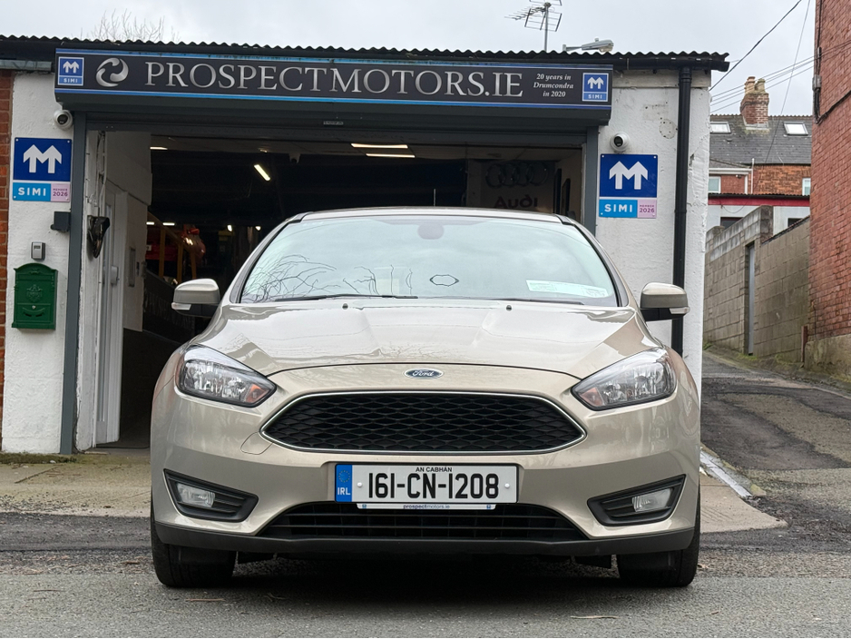 2016 Ford Focus - image 2