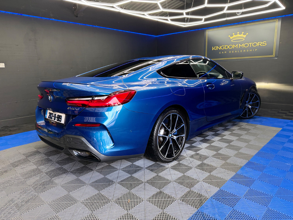 2020 BMW 8 Series - image 14
