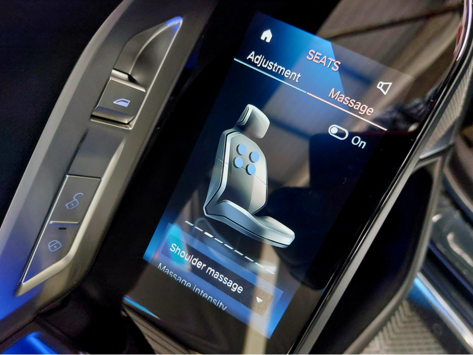 2023 BMW i7 - image 17