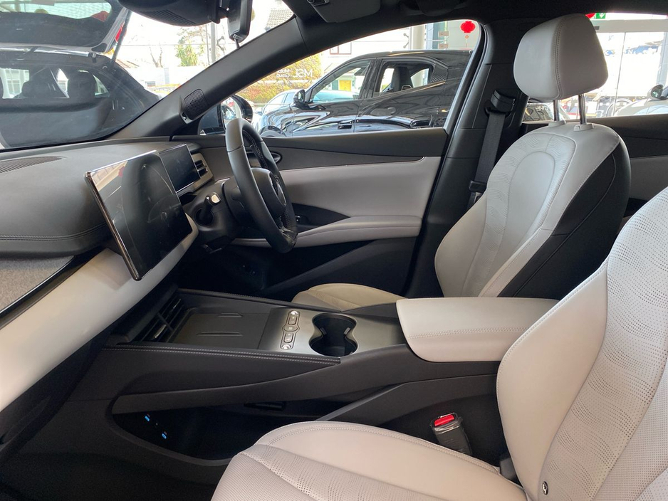 2026 BYD Seal 6 - image 14