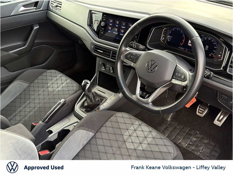 2023 Volkswagen Polo - image 7