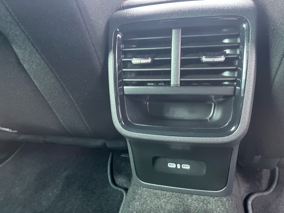 2024 Skoda Octavia - image 14