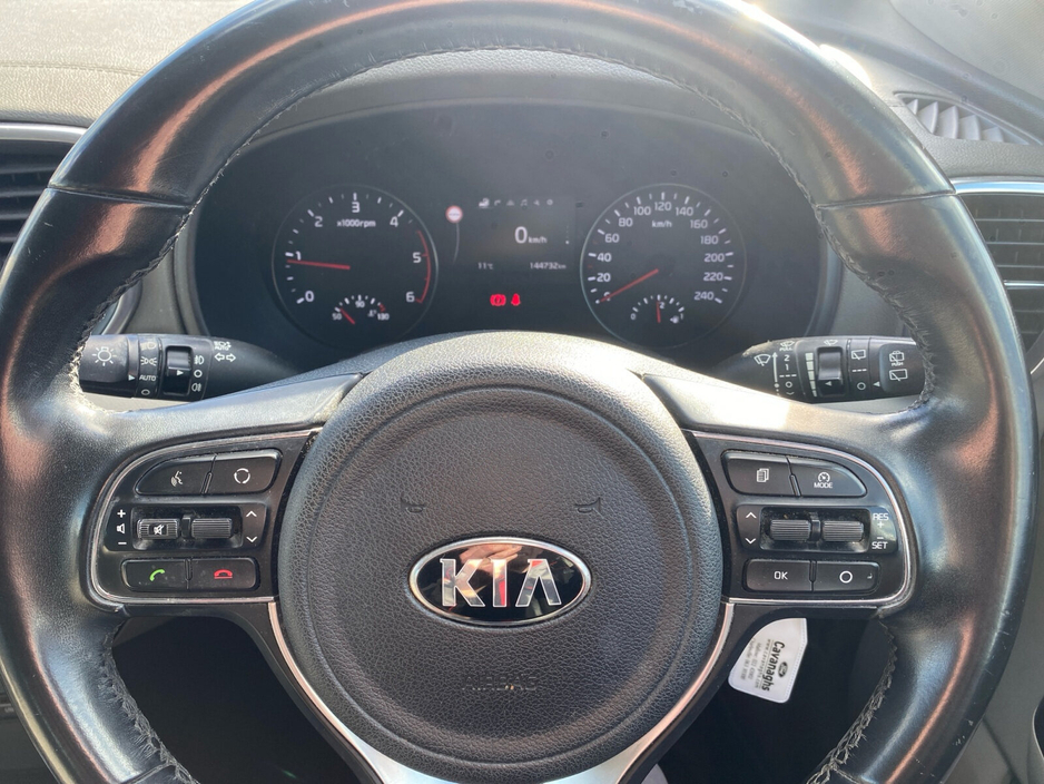 2017 Kia Sportage - image 11