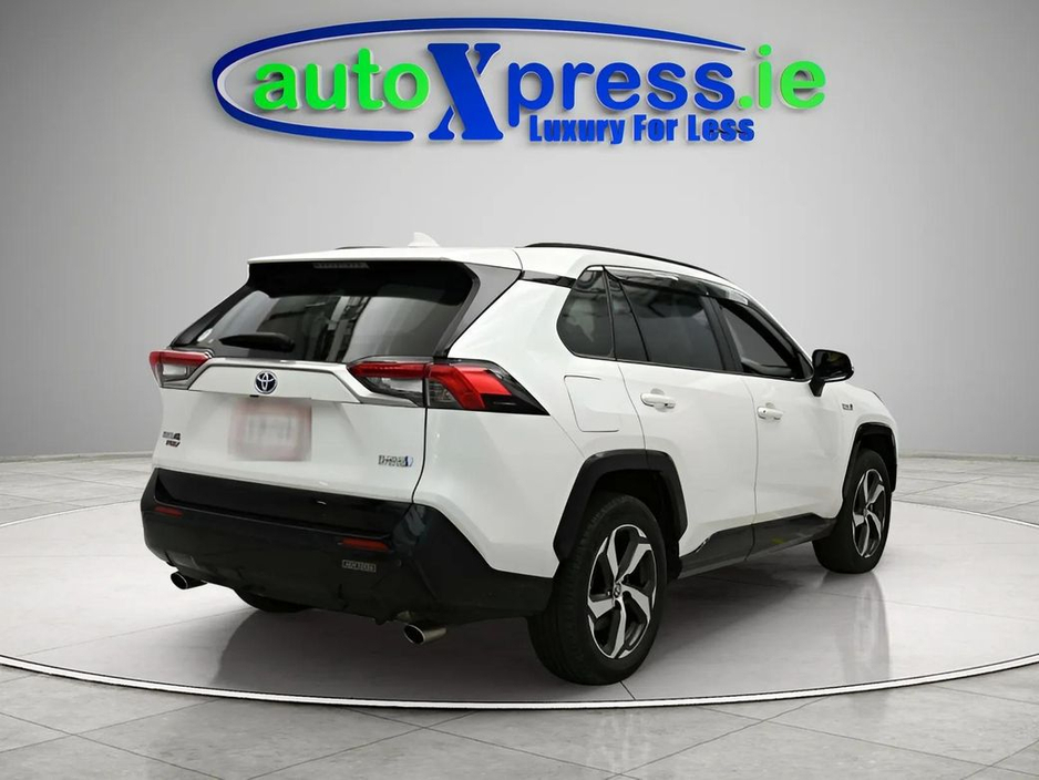 2022 Toyota Rav4 4WD Z Package, Panoramic roof