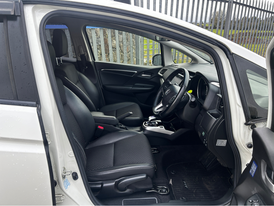 2016 Honda Fit Self Charging Hybrid €10,995