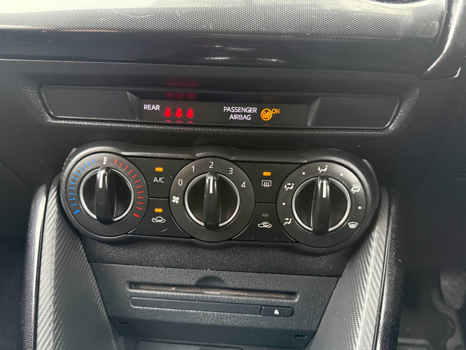 2015 Mazda Mazda2 - image 14