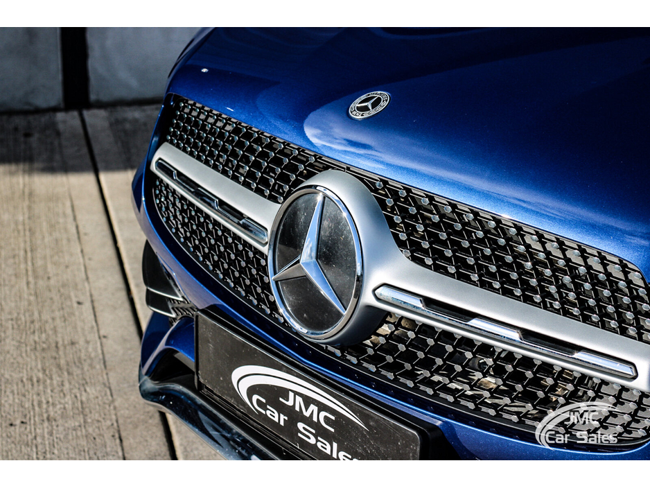 2022 Mercedes-Benz GLC Class - image 2