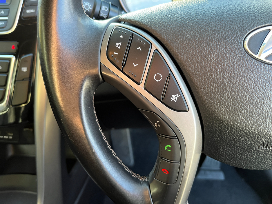 2015 Hyundai i30 - image 19