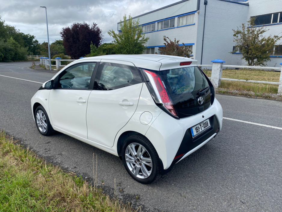 2015 Toyota Aygo 1.0 5DR X-PLAY 4DR €6,950