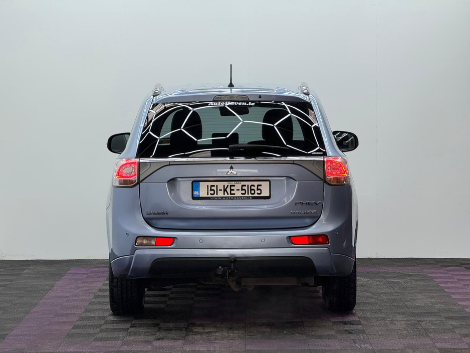 2015 Mitsubishi Outlander - image 5