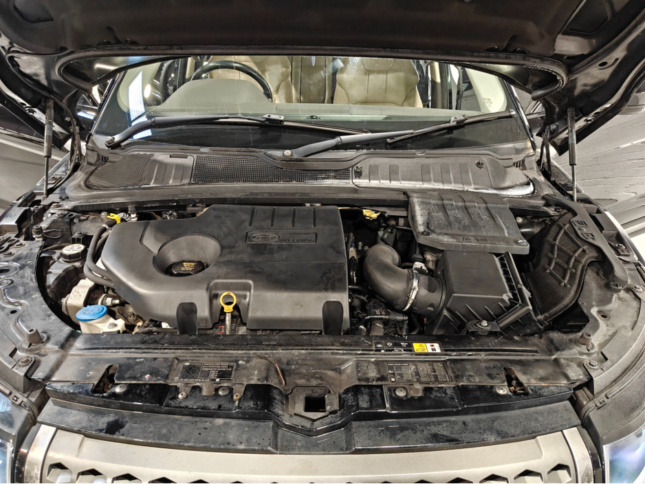 2015 Land Rover Range Rover Evoque - image 25