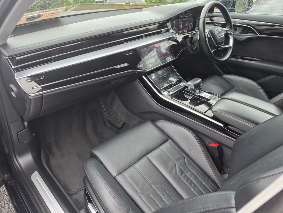 2019 Audi A8 - image 17