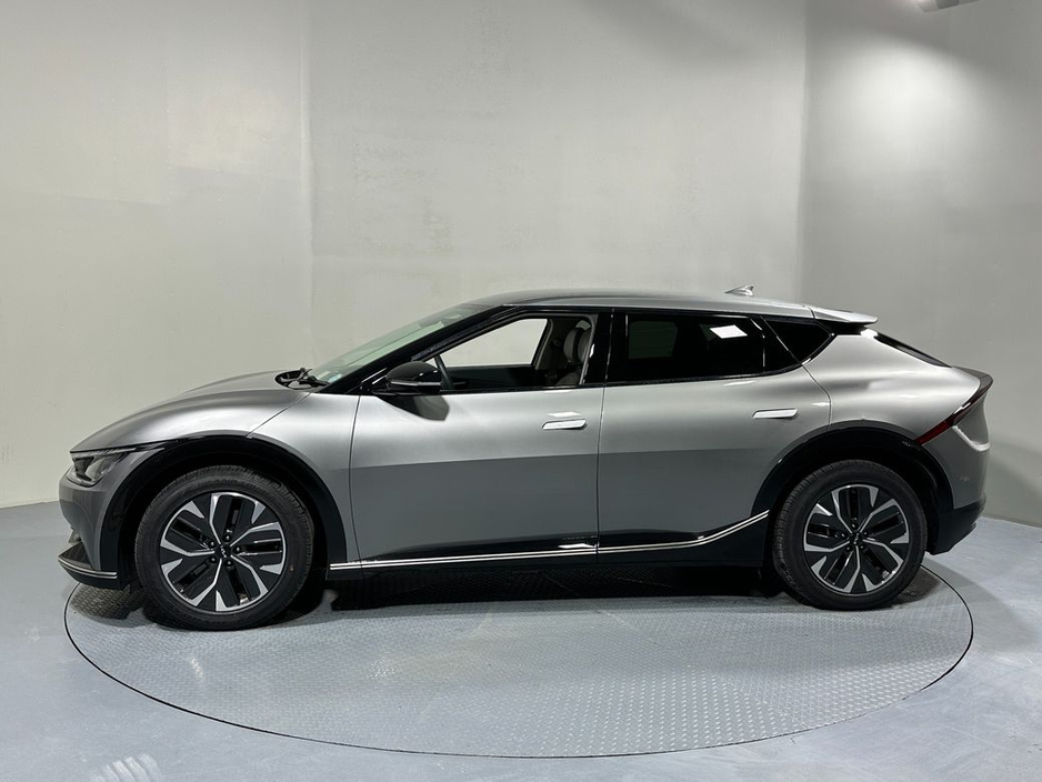 2022 Kia EV6 Earth 77.4 KW/H Battery 500 KMS Range €25,800