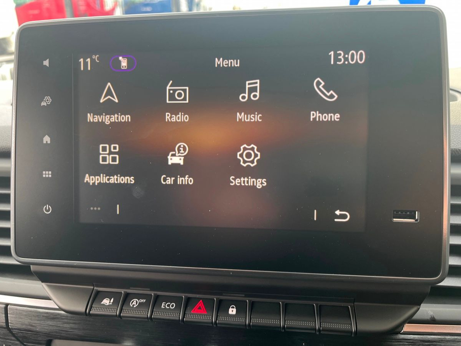 2026 Renault Trafic - image 17