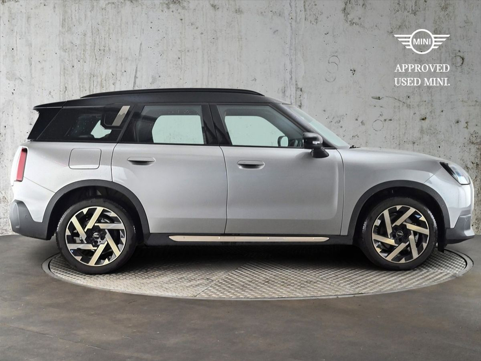 2025 MINI Countryman C €49,900