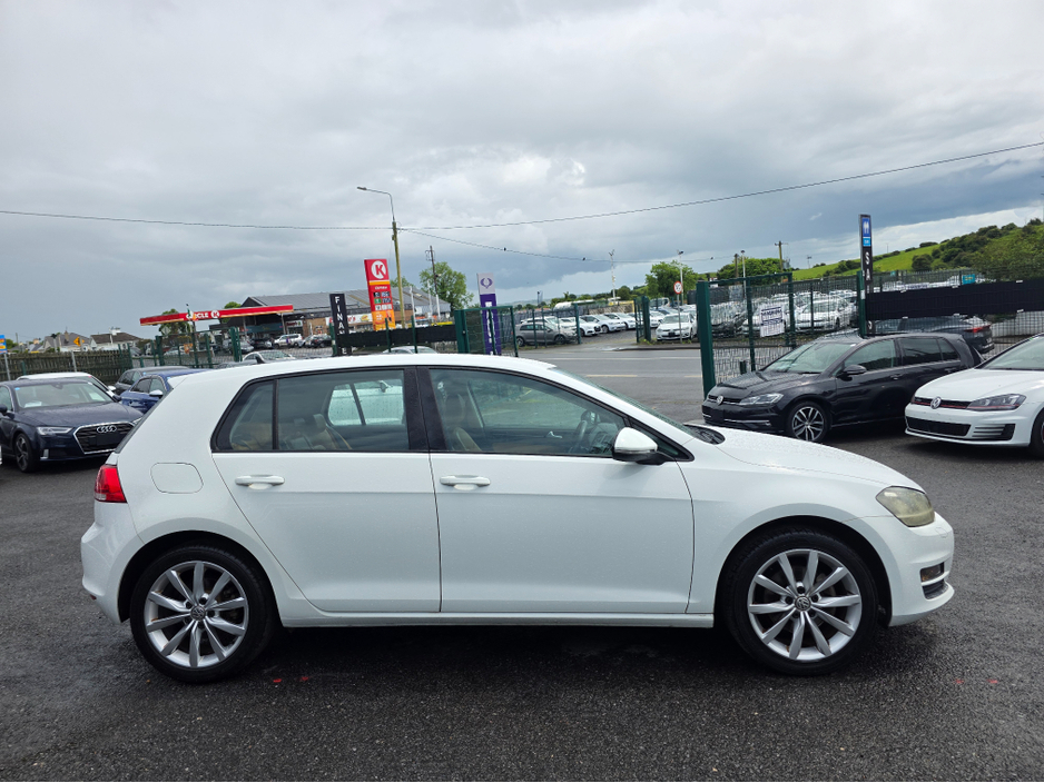 2014 Volkswagen Golf - image 6