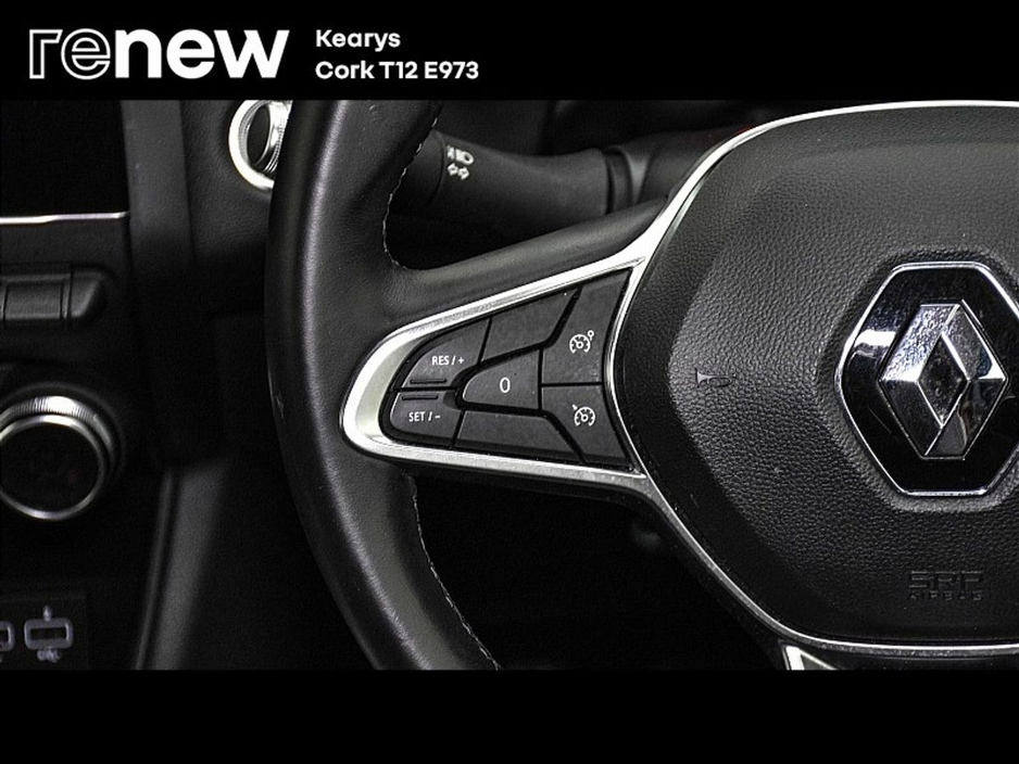 2022 Renault Captur - image 17