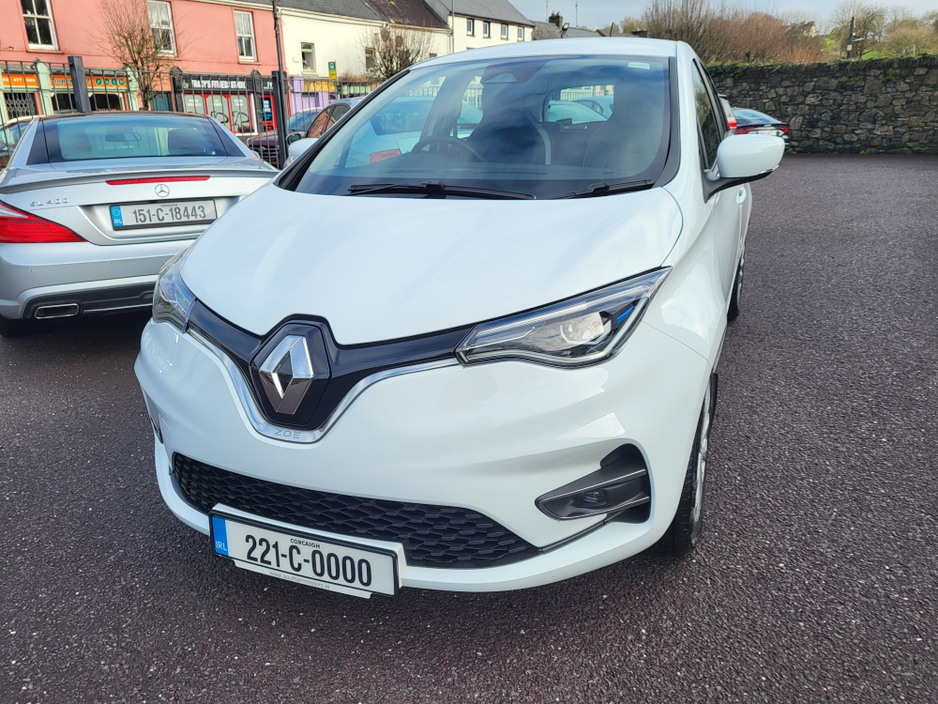 2022 Renault Zoe Iconic Rapid Charge 50Kwh R135, Long Range, Full Renault History €14,950