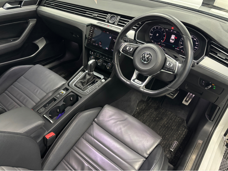 2018 Volkswagen Passat VOLKSWAGEN PASSAT 2.0 TSI DSG*PANORAMIC TILT AND SLIDE SUNROOF*PRO NAV MEDIA SYSTEM, APPLE CAR PLAY*HEATED MASSAGE ELECTRIC ADJUSTABLE SEATS*KEYLESS ENTRY*BLIND SPOT ASSIST*DCC ACC*PARK ASSIST*E BOOT €23,950