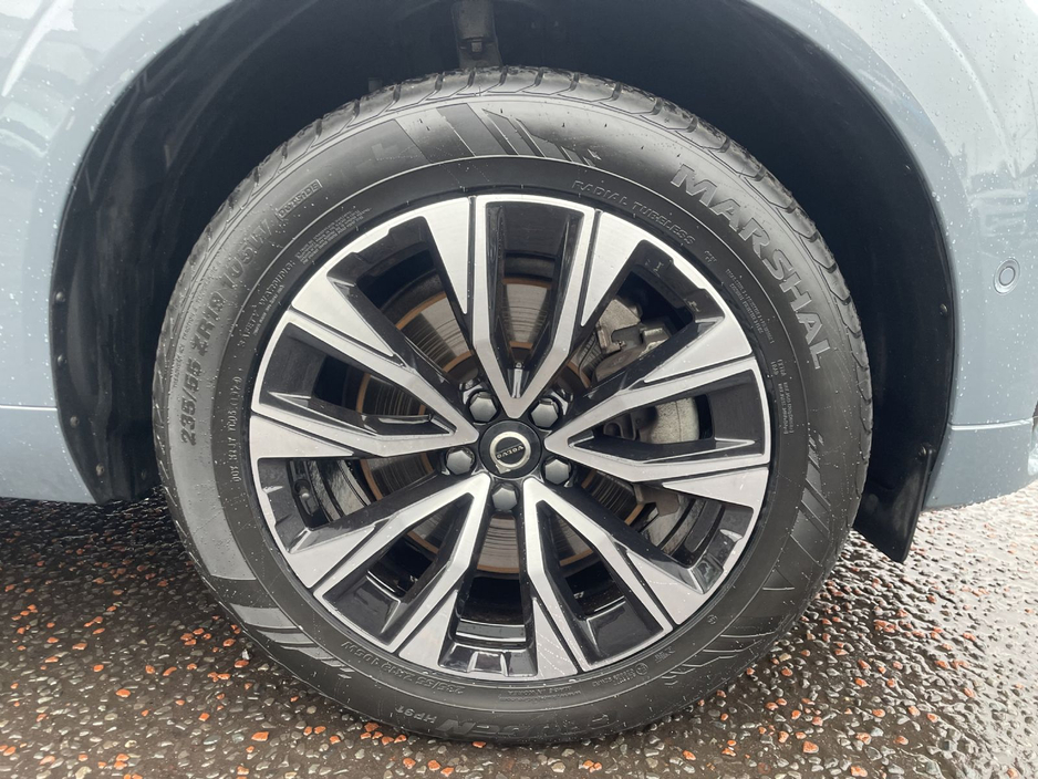 2023 Volvo XC60 Plus