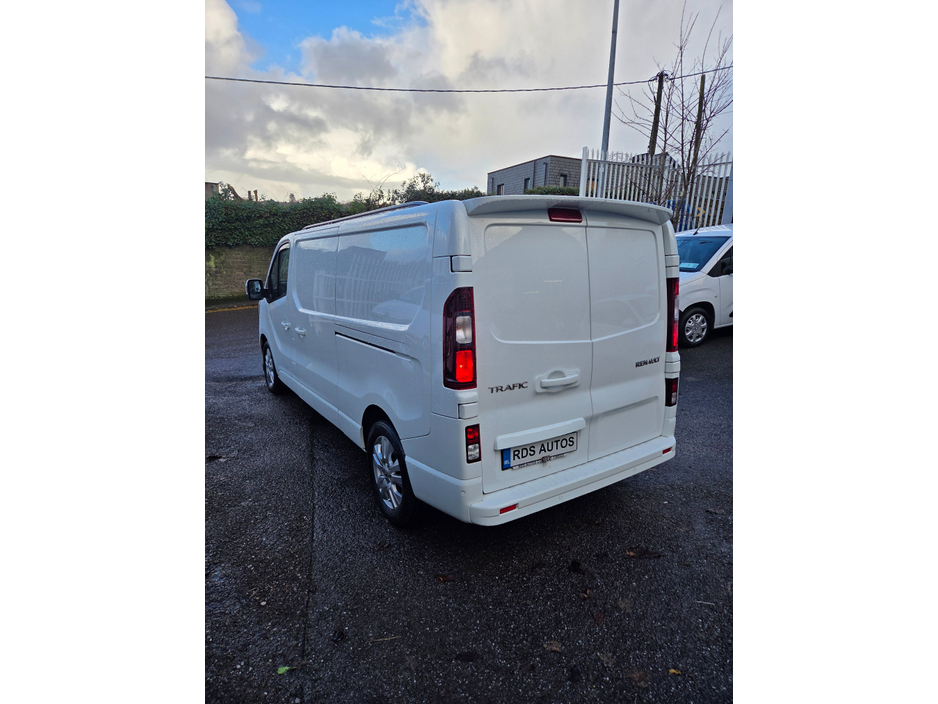 2022 Renault Trafic LL30 BLUE DCI 130 SPORT PANEL €20,000