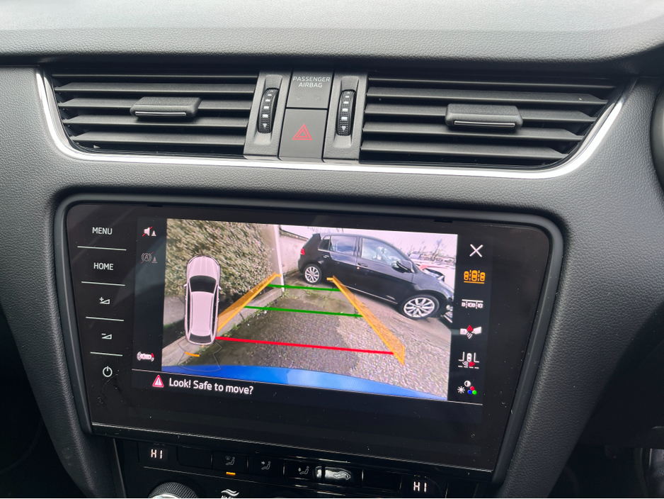 2018 Skoda Octavia COMBI STYLE AUTOMATIC 1.0 TSI 115HP //HIGH SPEC//SAT NAV//REVERSE CAMERA//LOW MILES// €17,950