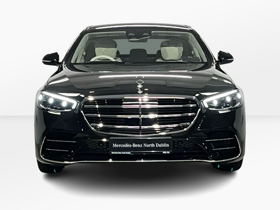 2026 Mercedes-Benz S Class 450e AMG LWB - 19 Inch Alloys - Reversing Camera - Ambient Lighting - Sat Nav - Climate Control - Electric Heated Memory Seats - Keyless Start - Apple CarPlay/Android Auto €151,556