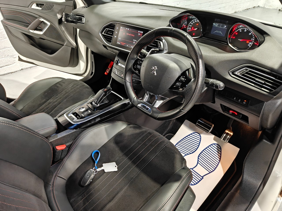 2019 Peugeot 308 - image 15