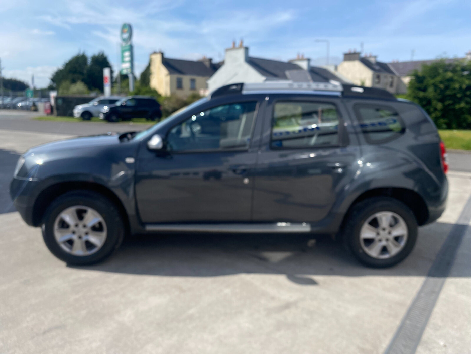 2017 Dacia Duster - image 5