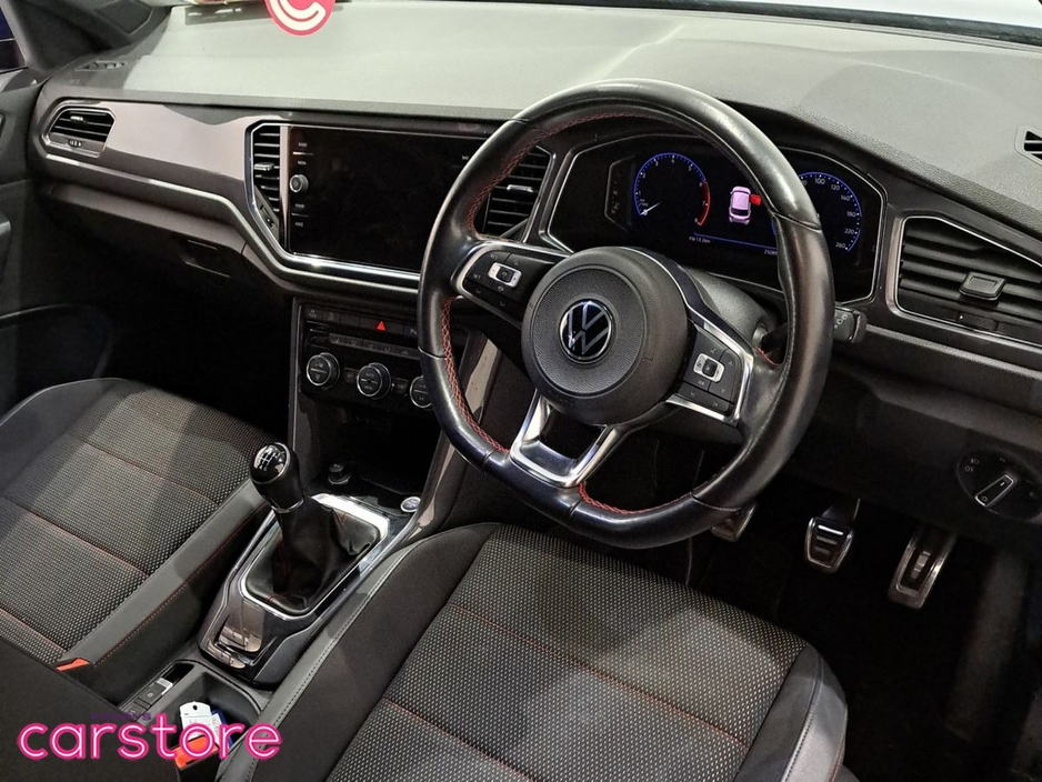 2021 Volkswagen T-Roc - image 15