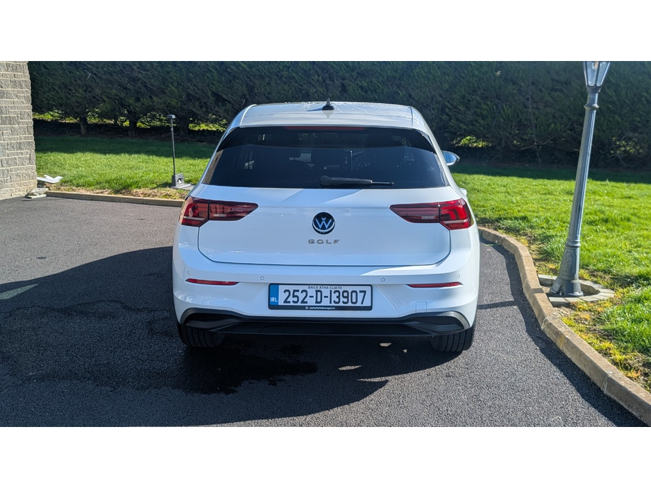 2025 Volkswagen Golf - image 12