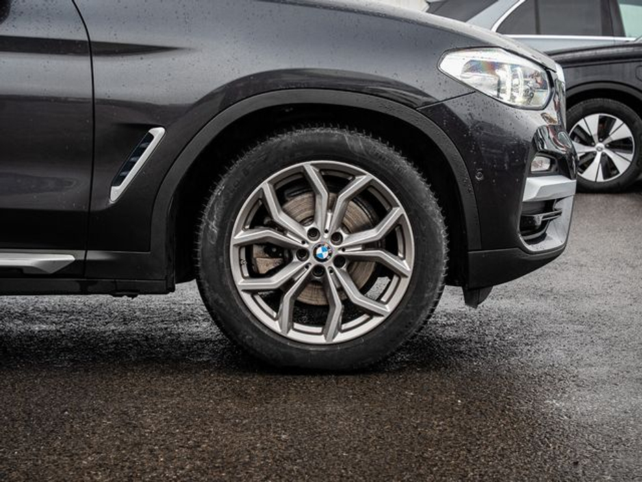 2019 BMW X3 - image 3