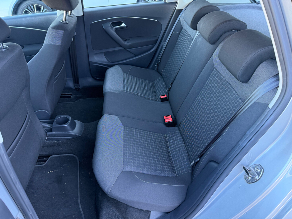 2015 Volkswagen Polo - image 22