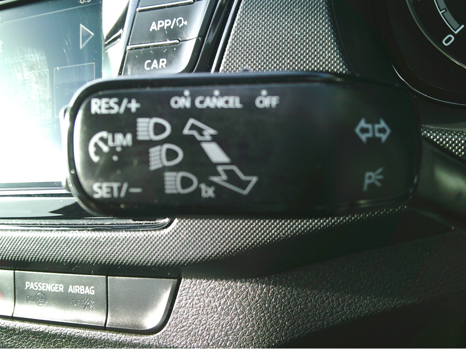 2021 Skoda Fabia - image 17