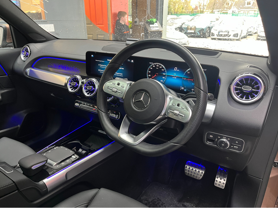 2023 Mercedes-Benz EQB - image 8