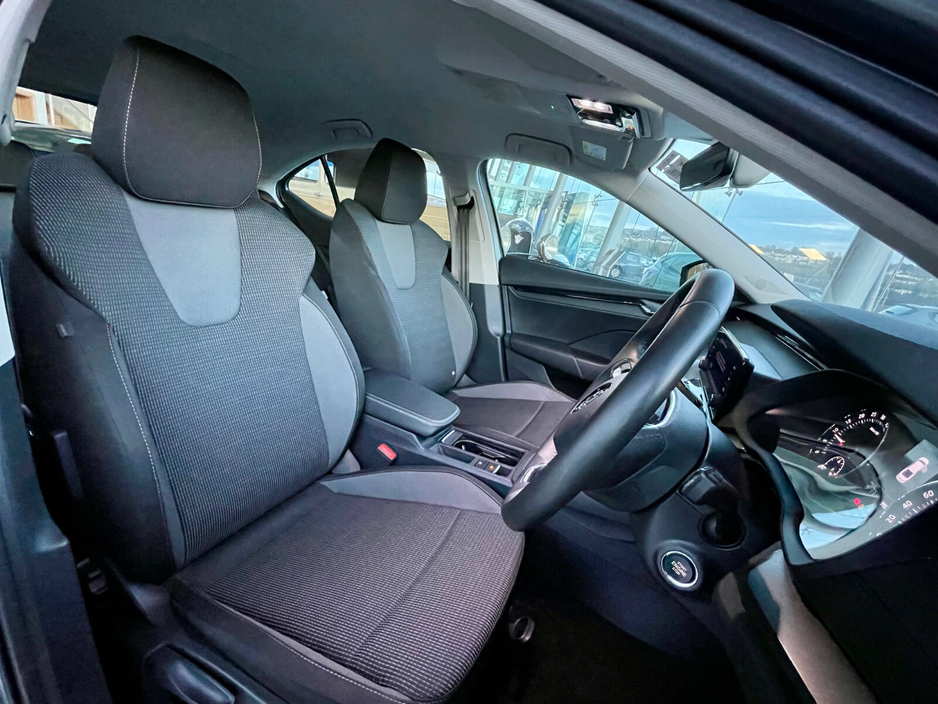 2024 Skoda Octavia OCTAVIA AMB 2.0TDI 115HP €30,995