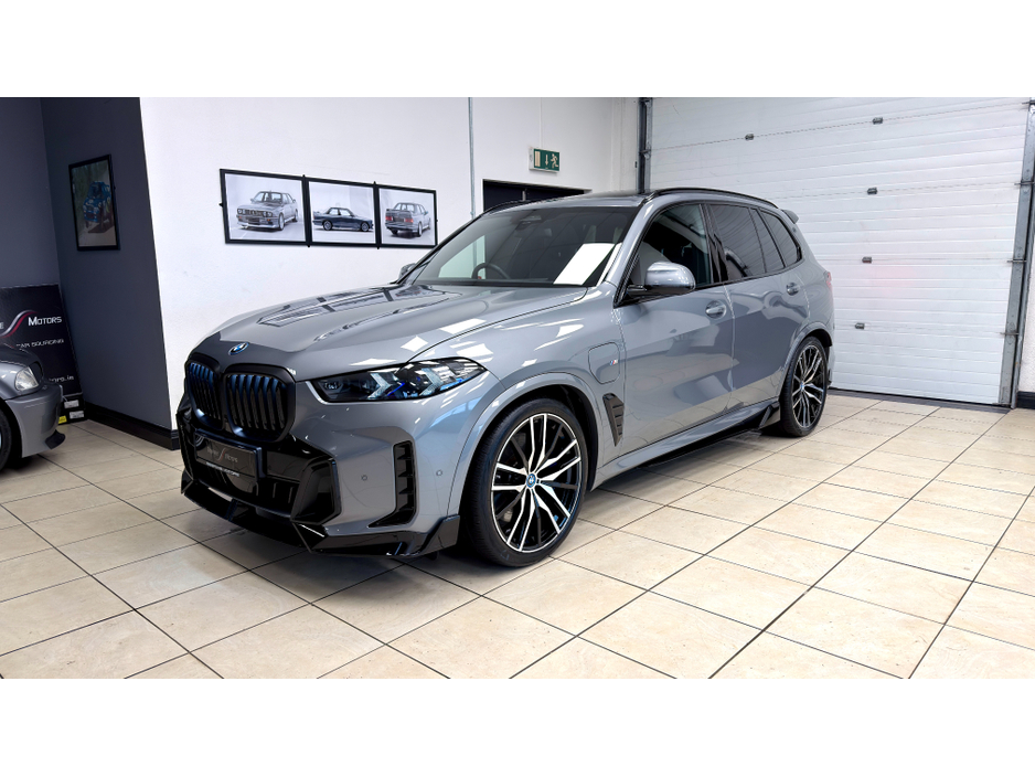 2025 BMW X5 50E MSPORT PRO €98,950