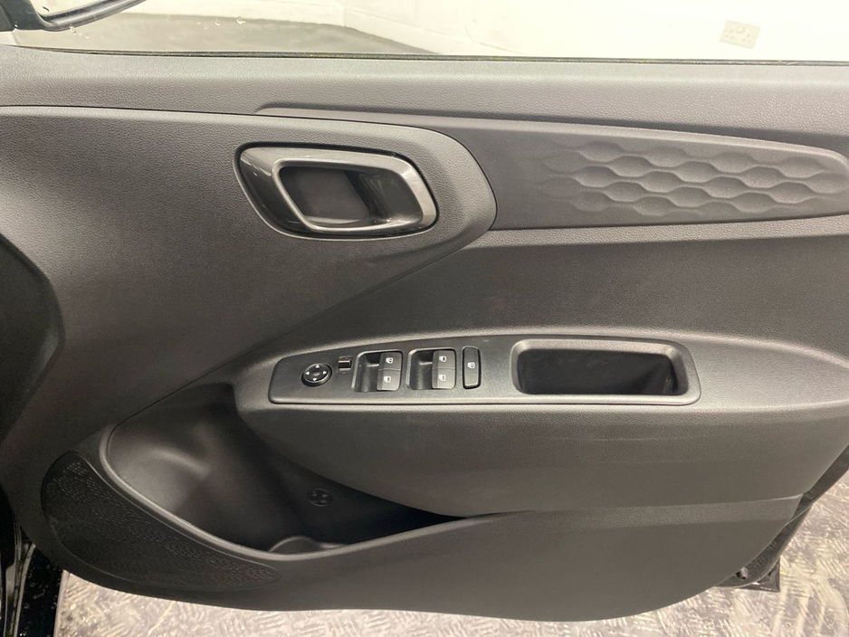 2026 Hyundai i10 - image 11