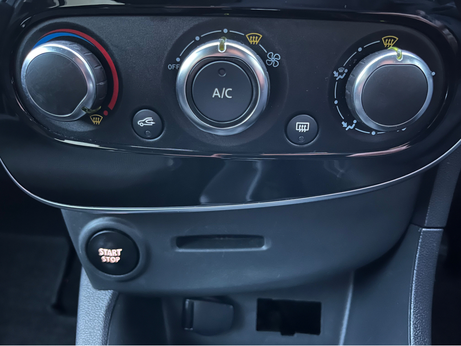 2018 Renault Clio IV DYNAMIQUE NAV 1.2 PETR 4DR €10,750